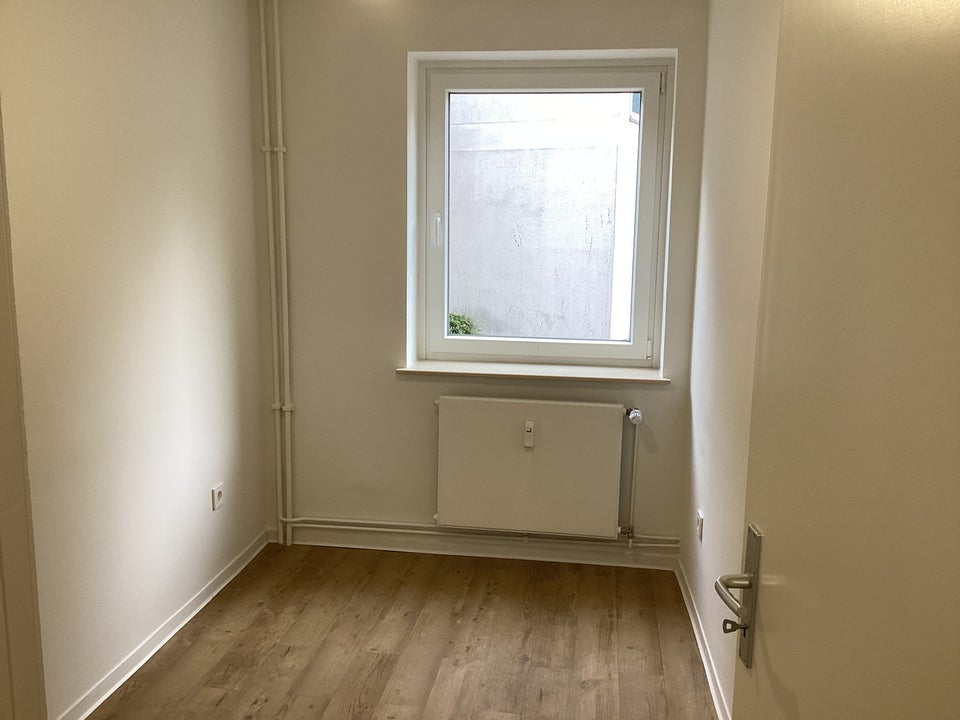 Ein tolles Wohngefühl: praktische 2-Zimmer-Erdgeschoss-Wohnung inmitten der Altstadt, sofort anmietbar! - Photo 3