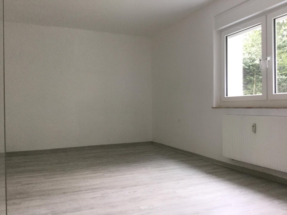Nette Nachbarn gesucht: renovierte 2-Zimmer-Wohnung - Photo 2