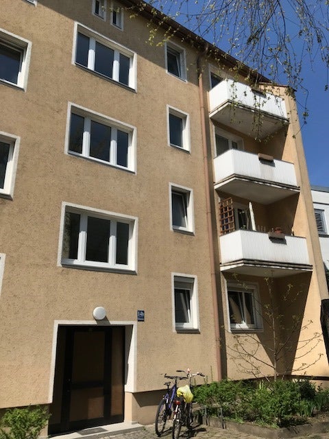 Wohnen im Herzen von München mit Balkon und großzügiger Essküche - Photo 2