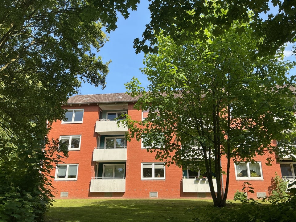 Neue Wohnung, neues Glück! Für Sie frisch renoviert! - Photo 1