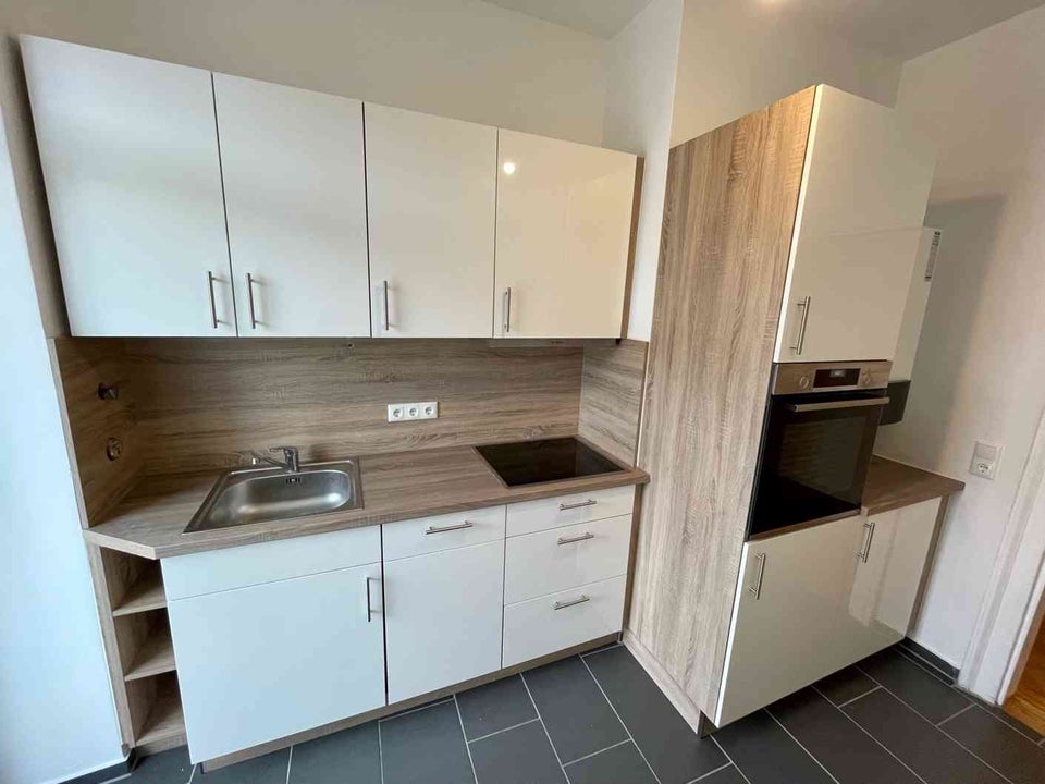 Wohntraum in Giesing: 2 Zimmer mit Einbauküche und Balkon - Foto 3