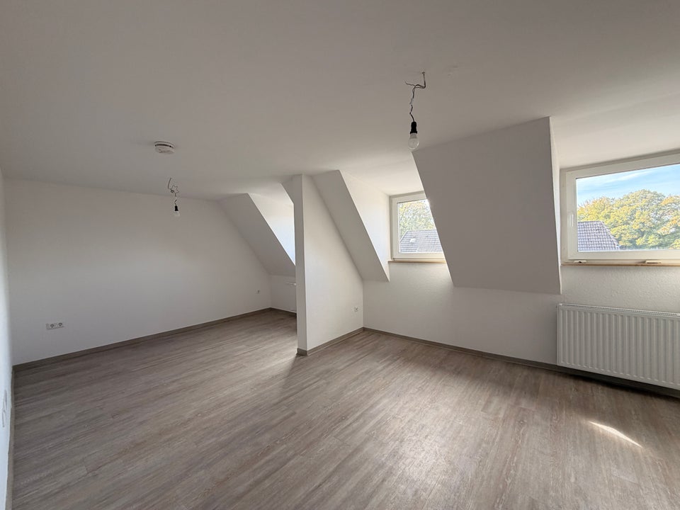 Wohlfühlwohnung: schöne 2-Zimmer-Dachgeschosswohnung mit eigener Gartenparzelle* - Photo 5