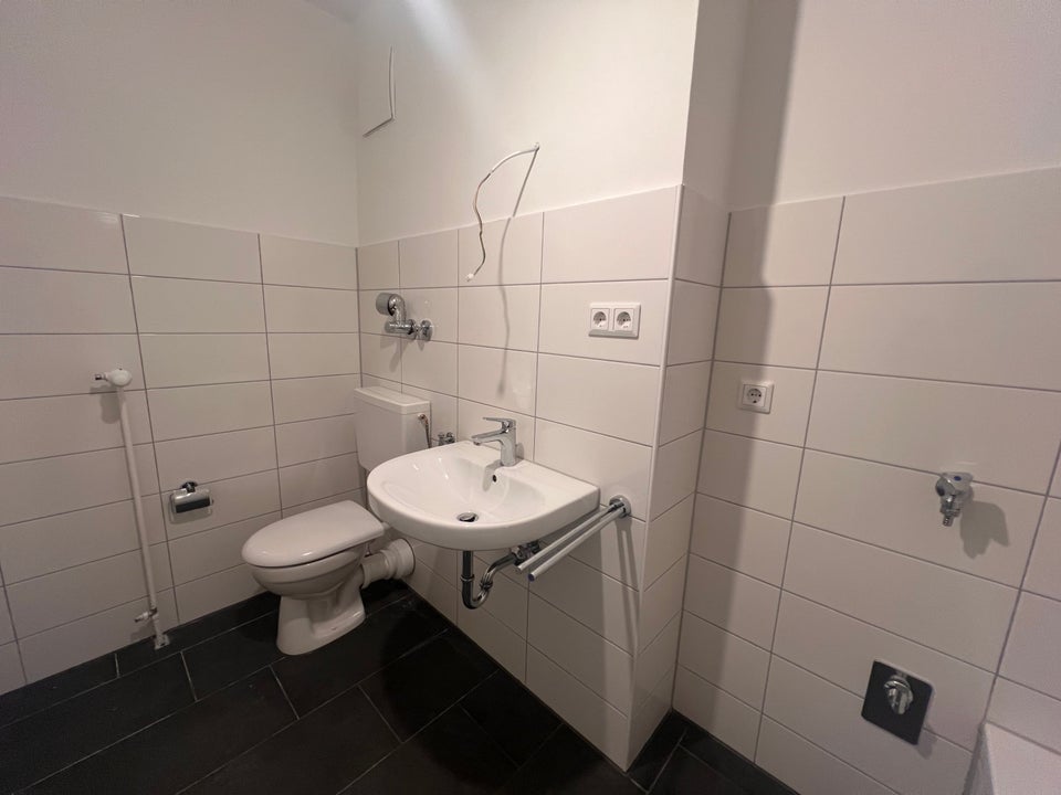 Renovierte 3-Raum-Wohnung frei! - Foto 4