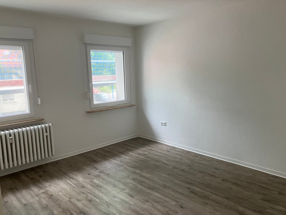 Willkommen Zuhause: ansprechende 4-Zimmer-Wohnung - Foto 2
