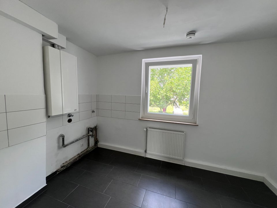 Sonnig und hell - renovierte 2-Zimmer-Wohnung - Foto 4