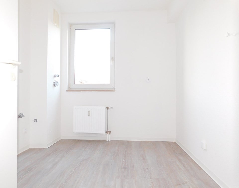 Kleine 3-Zi.-Whg. mit neuem Bad und neuem Boden - Foto 4