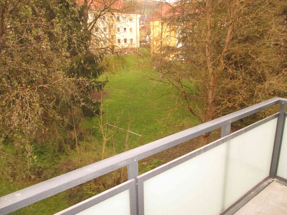 Renovierte 4 – Zimmer Wohnung mit Balkon in modernisierter Wohnanlage! - Foto 3