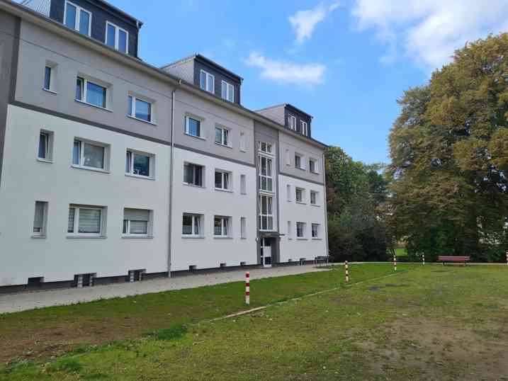 Schöne Wohnung in Dormagen, modernisiertes Wohnhaus, mit Balkon - Photo 4