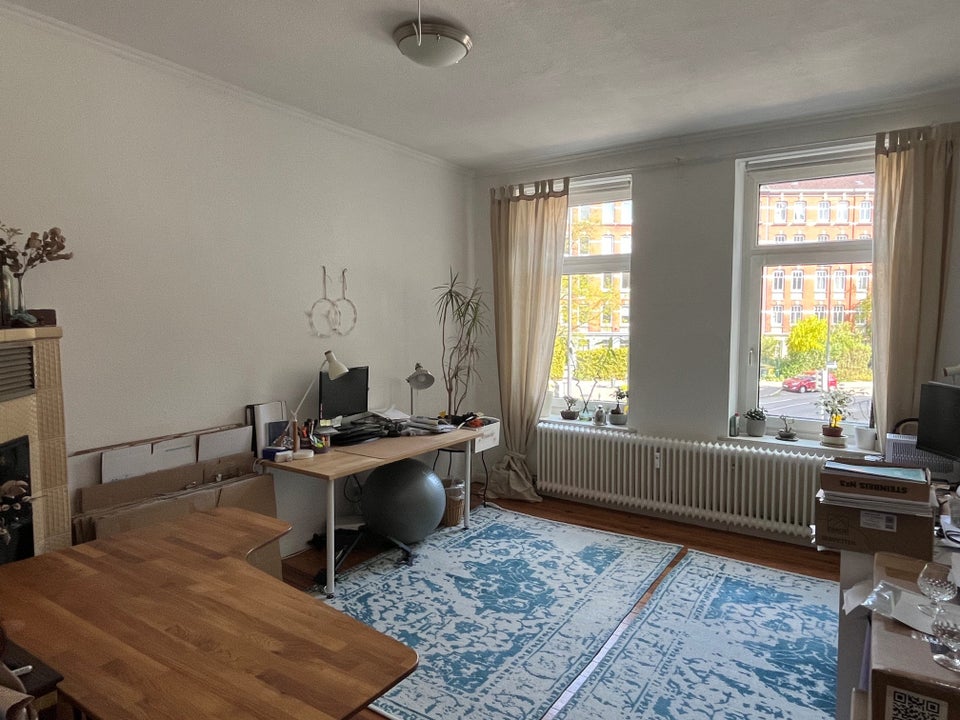 Schöne 3 Zi.-Altbauwohnung mit Balkon am Schrevenpark zum 01.07.2026 - Foto 1