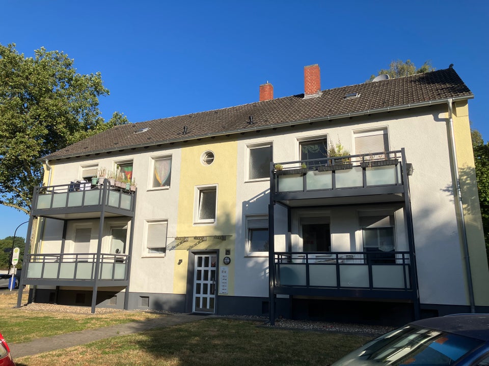 3,2,1... Meins!: günstige 2-Zimmer-Wohnung - Foto 1