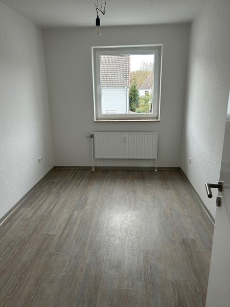 2-Zimmer-Wohnung frisch gestrichen - Foto 1