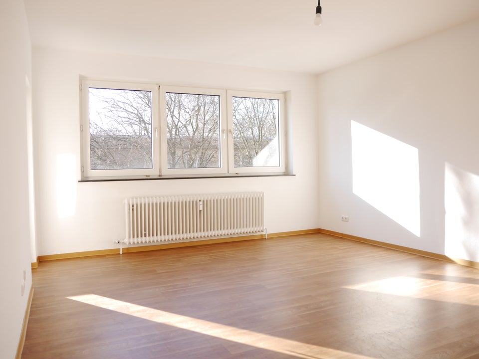 Schöne 3-Zimmer-Wohnung mit Balkon in Hanau-Großauheim zu vermieten!! - Foto 1