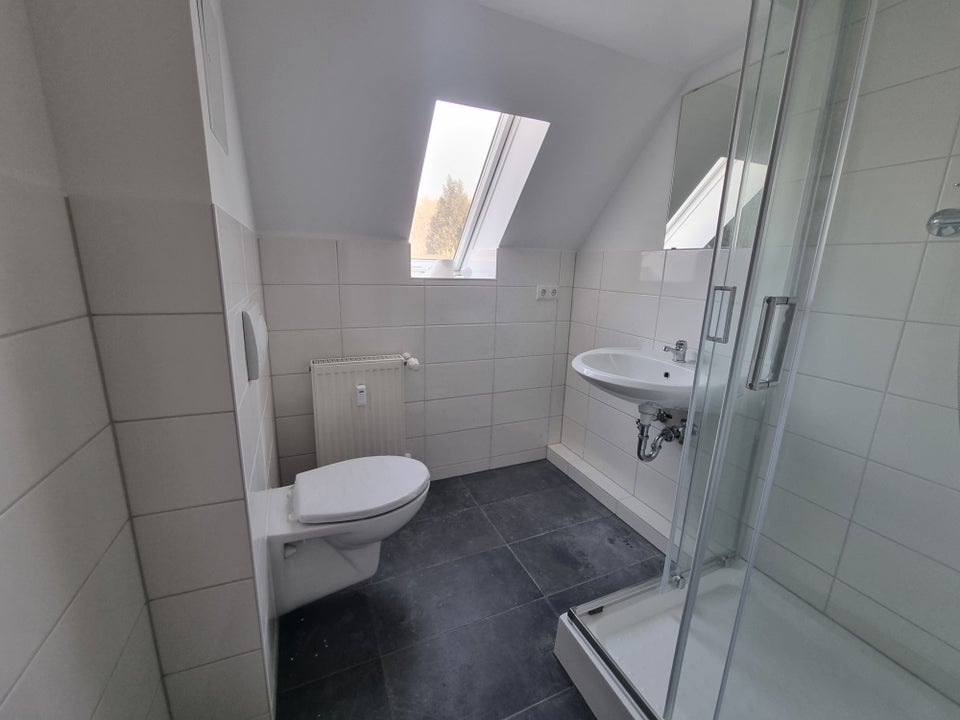 Frisch saniert: Willkommen im neuen Zuhause! - Photo 3