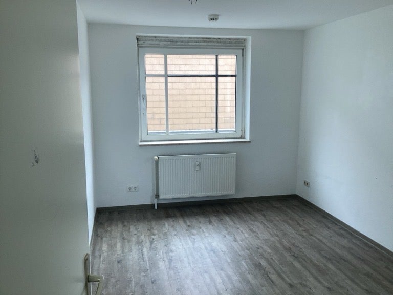 Studenten aufgepasst! WG-geeignete 5-Zi.-Wohnung! - Foto 1