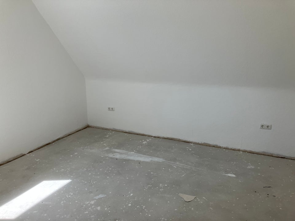 Das Glück hat ein Zuhause: praktische 3-Zi.-DG - Foto 4