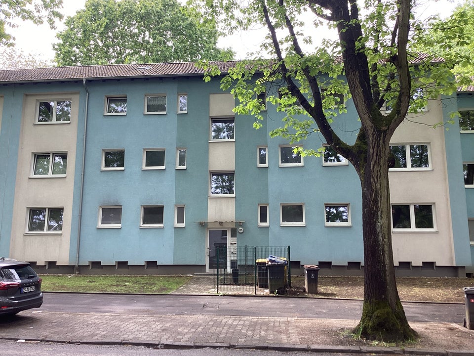 Preiswerte, weitläufige 4,5-Zimmer-Wohnung - Foto 1
