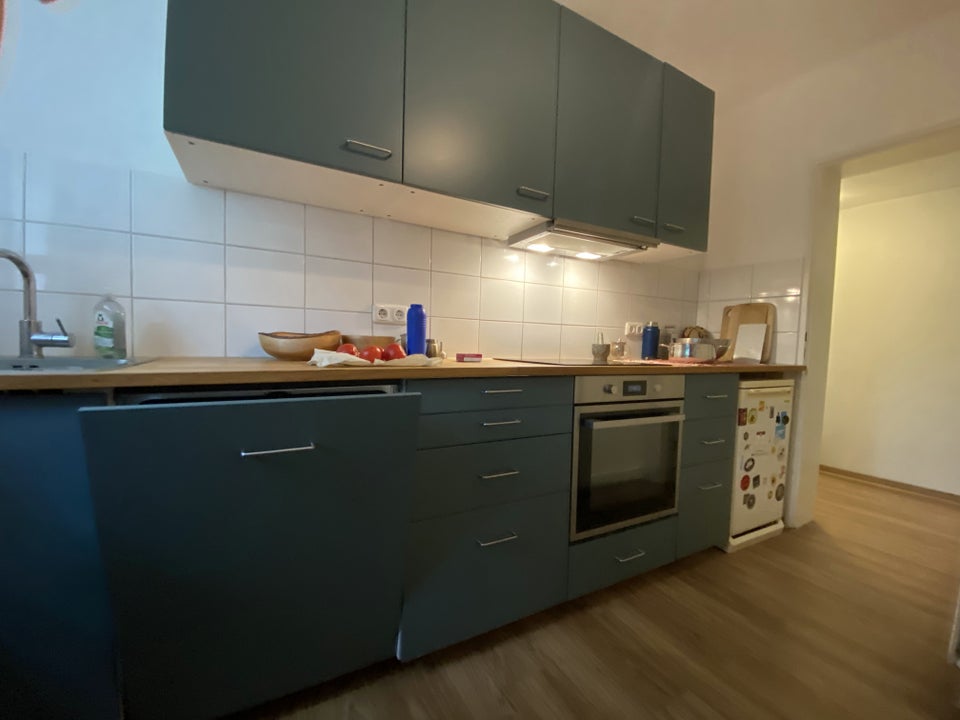 Schicke, kleine 3-Zimmer-Wohnung - bald mit Mietergarten, Übernahme EBK - Photo 3