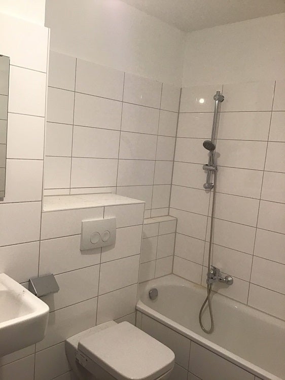 Neues Zuhause mit Balkon! Renovierte 2-Zimmer-Wohnung ab sofort frei - Foto 2