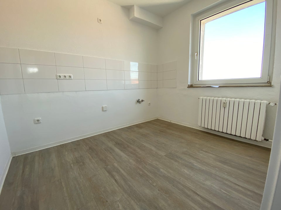 Hoch hinaus - renovierte 2,5 Zimmer Wohnung - Foto 2
