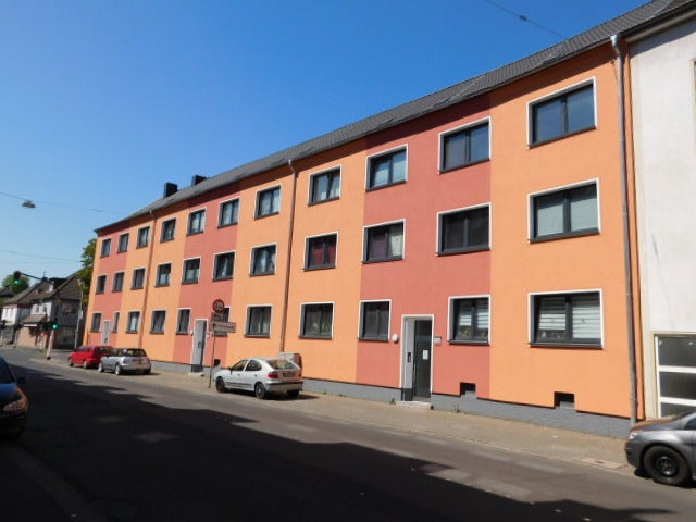 ***Bezugsfertig renoviert... 2-Zimmer-Wohnung im 1. OG in zentraler Lage*** - Photo 4