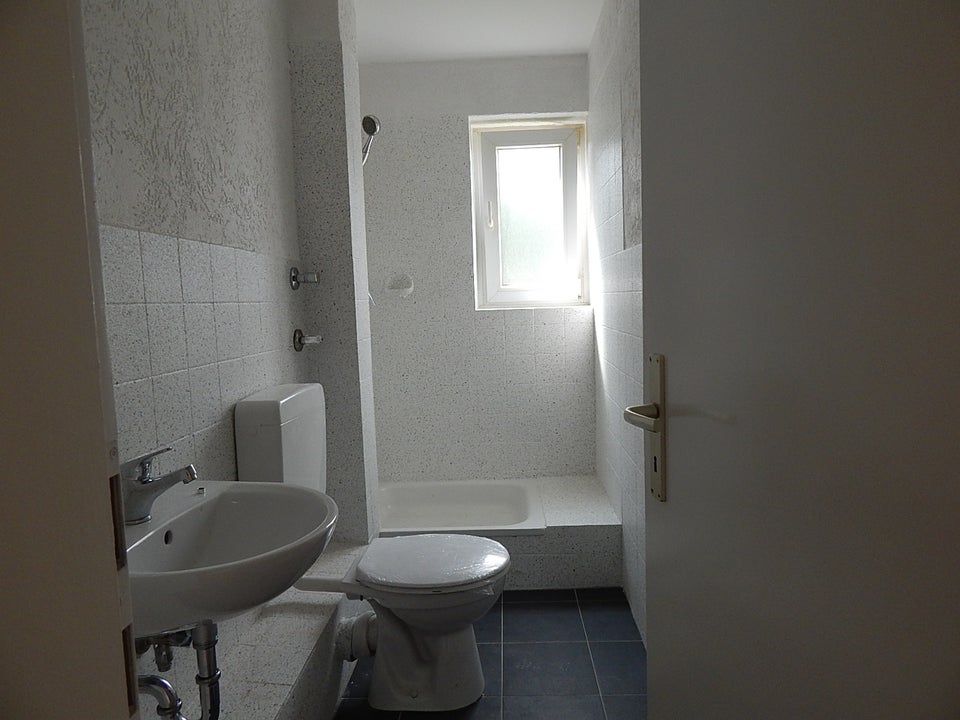 Hier Zuhause fühlen: günstige 3-Zimmer-Wohnung - Foto 2