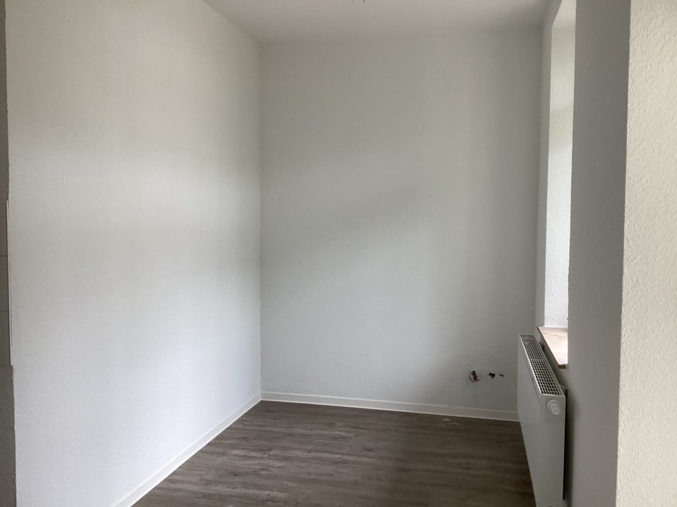 Renovierte Wohnung mit Wohnküche und Terrasse! - Foto 5
