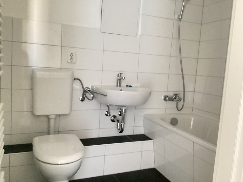 Renovierte 2 Zimmer Wohnung mit Balkon in der Nähe vom Kulkwitzer See! - Foto 5