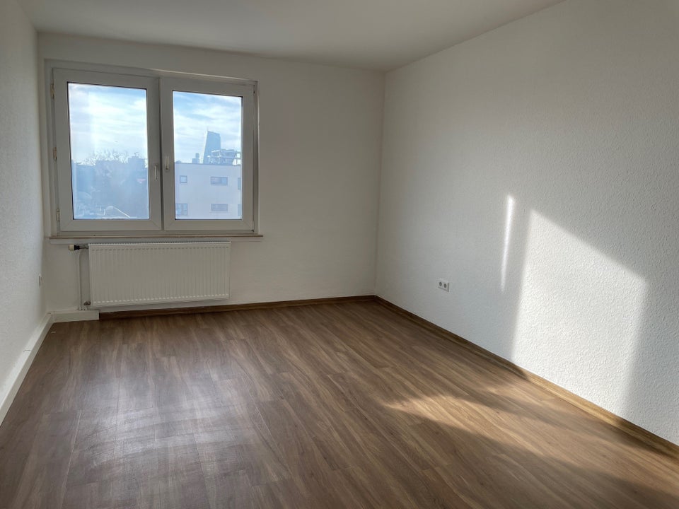 Sanierte 3-Zimmerwohnung mit Balkon - Foto 3