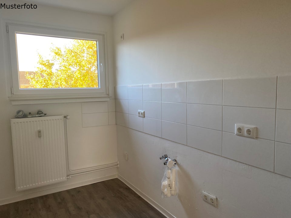 Renovierte 5-Zimmer-Wohnung mit Balkon - Photo 2