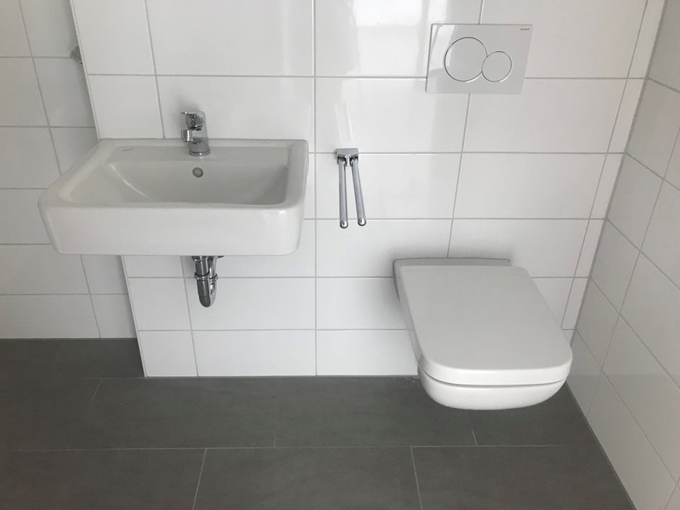 Bezugsfertige 3-Zimmer Wohnung in bald frisch modernisiertem Gebäude! - Photo 5