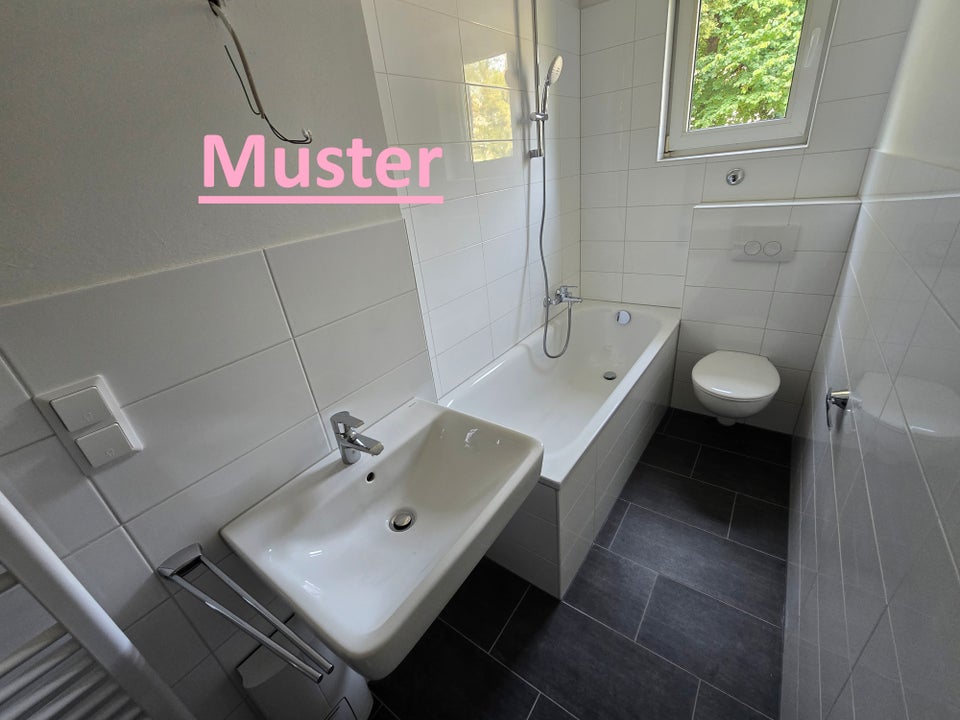 AB 04.August: 2 Zimmer plus Wohnküche, mit großem Balkon in Hassels - Photo 2