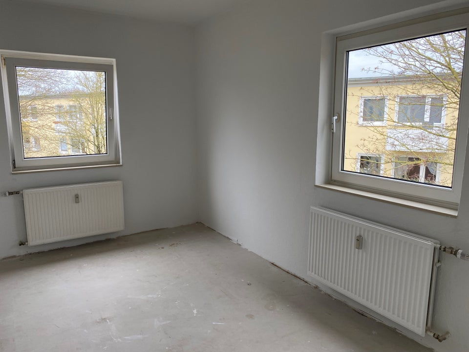 Renovierte 3,5-Zimmer-Wohnung mit Balkon - Foto 1