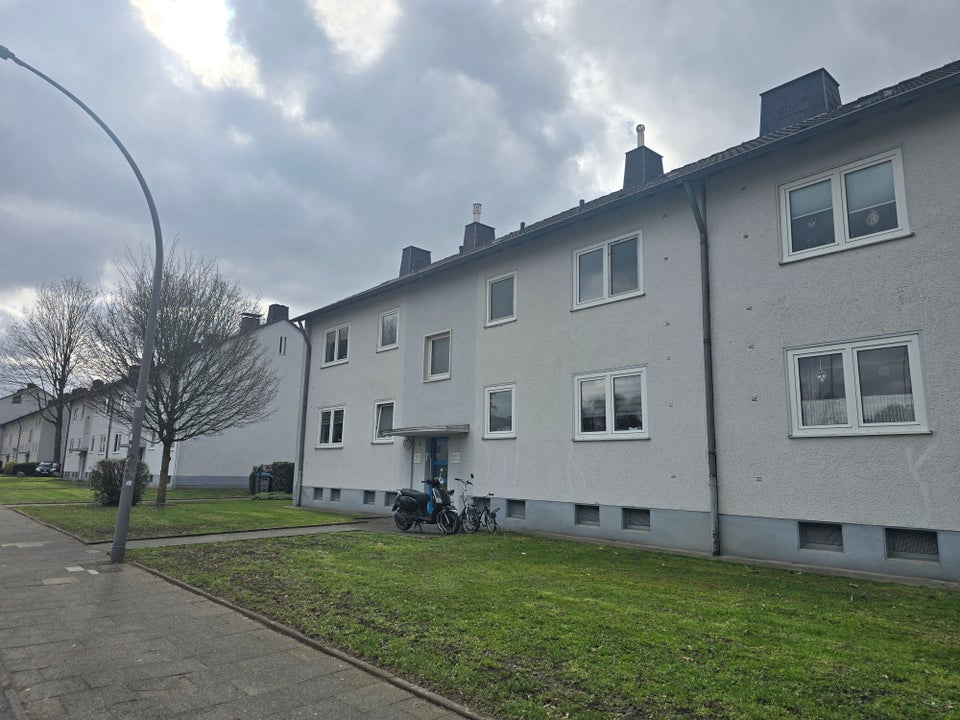 2-Zimmer Wohnung im 1. OG mit Balkon - Foto 2