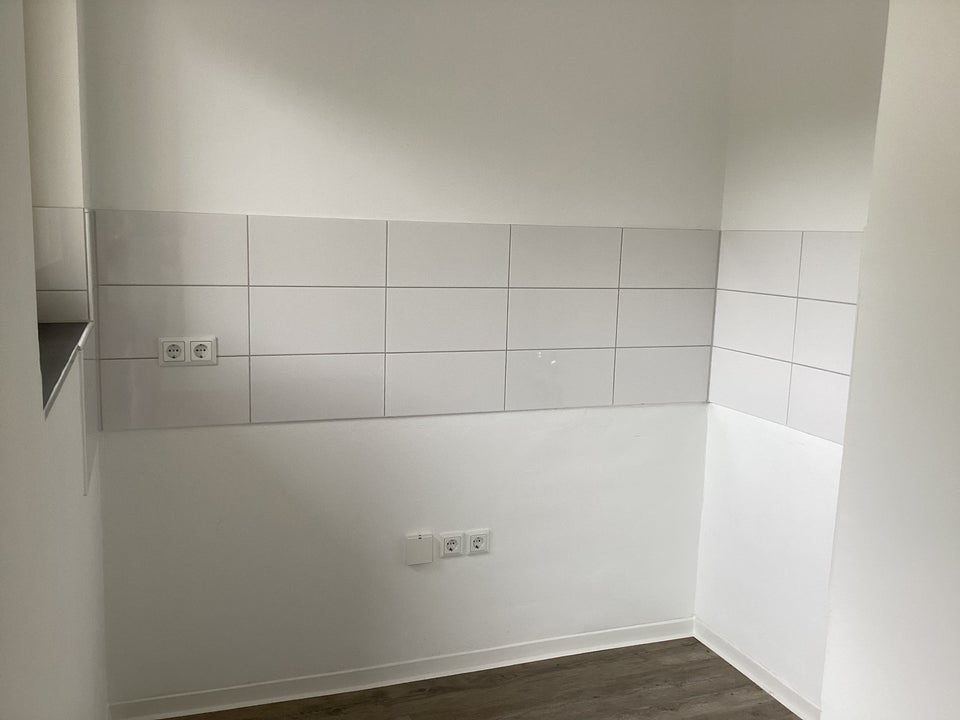 Renovierte 1-Zimmer-Wohnung mit ca. 36 m² und Balkon in Hannover-Mitte - Foto 2