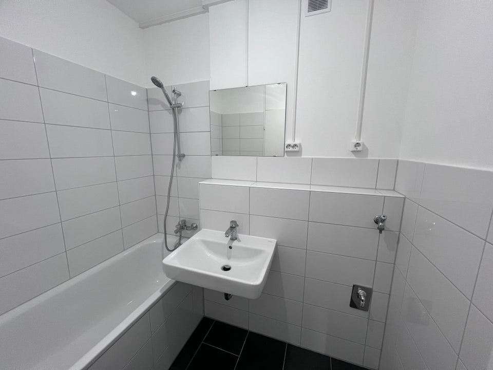 Frisch modernisiert und renoviert: 2,5 Zimmer-Wohnung - Foto 5