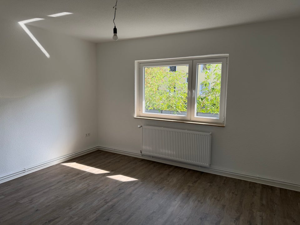 Gemütlich wohnen, mit Farbe betonen. - Photo 1