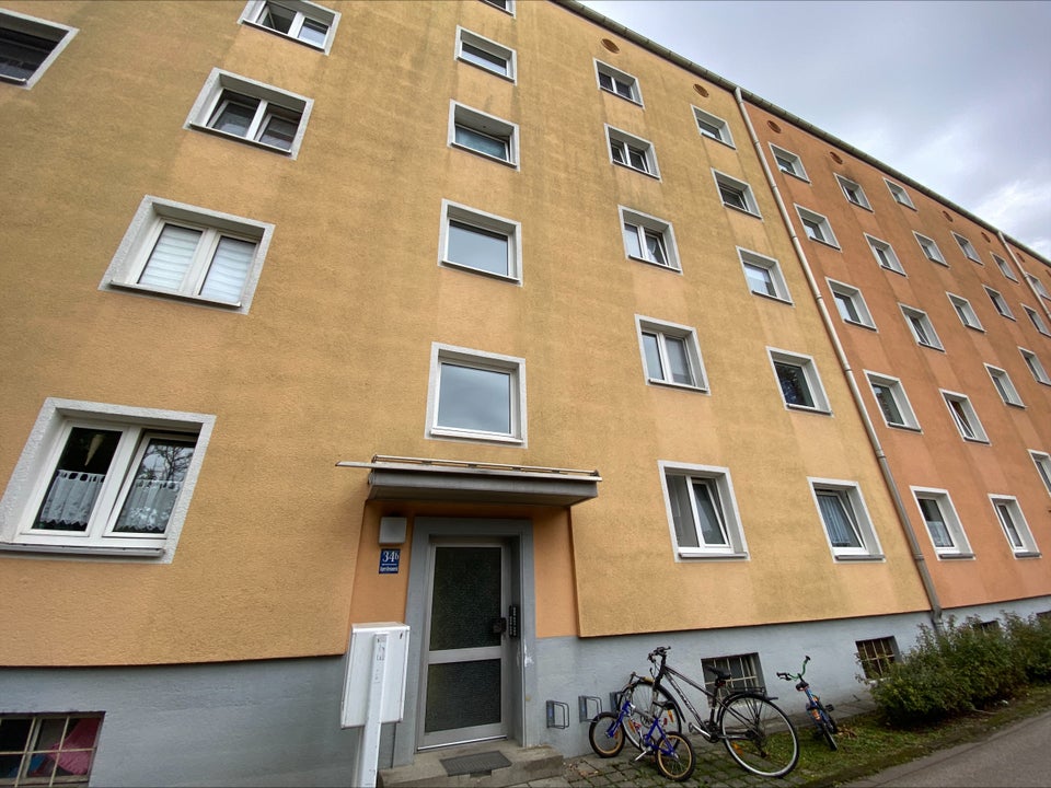 Helle 1-Zimmer-Wohnung mit separater Küche, Essbereich und Balkon ins Grüne (unmöbliert!) - Foto 2