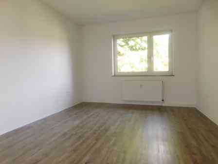 Schöne 2-Raumwohnung renoviert in ruhiger Lage am Crönpark... incl. anstehender Objektmodernisierung - Photo 5