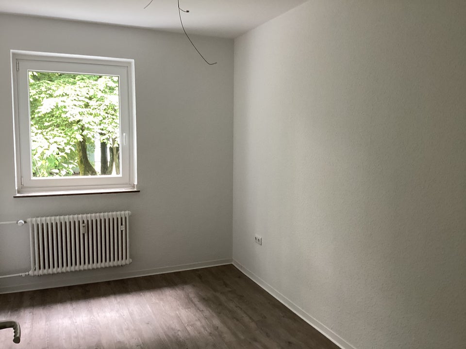 Preiswerte, weitläufige 4,5-Zimmer-Wohnung - Foto 3