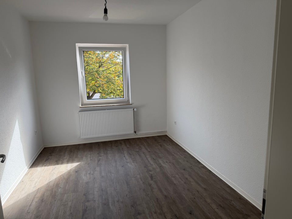 Ganz neu – Erstbezug nach Komplettsanierung! - Photo 2