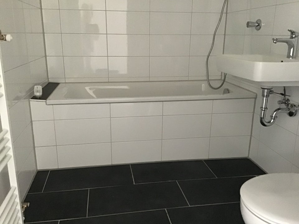 Da kommt man gern Heim: gemütliche 3-Raum-Wohnung für die kleine Familie! - Photo 2