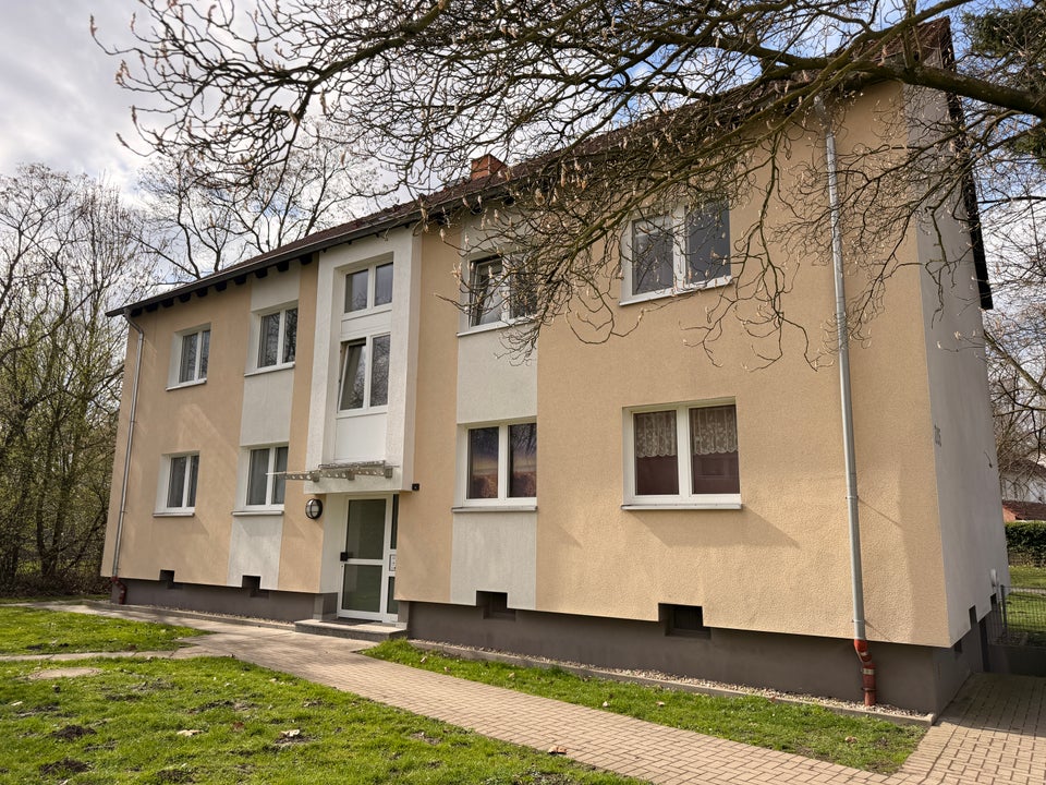 Helle und freundliche 3-Raum-Wohnung mit Sonnenbalkon - Photo 2