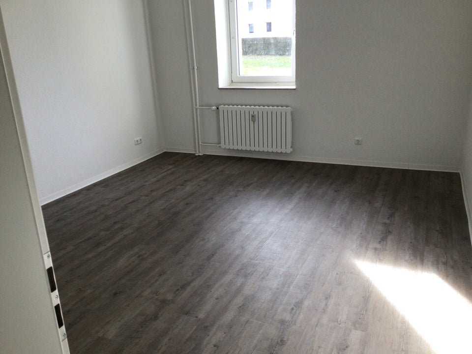 Wohnglück - günstig geschnittene 2-Zi.-Wohnung - Foto 1