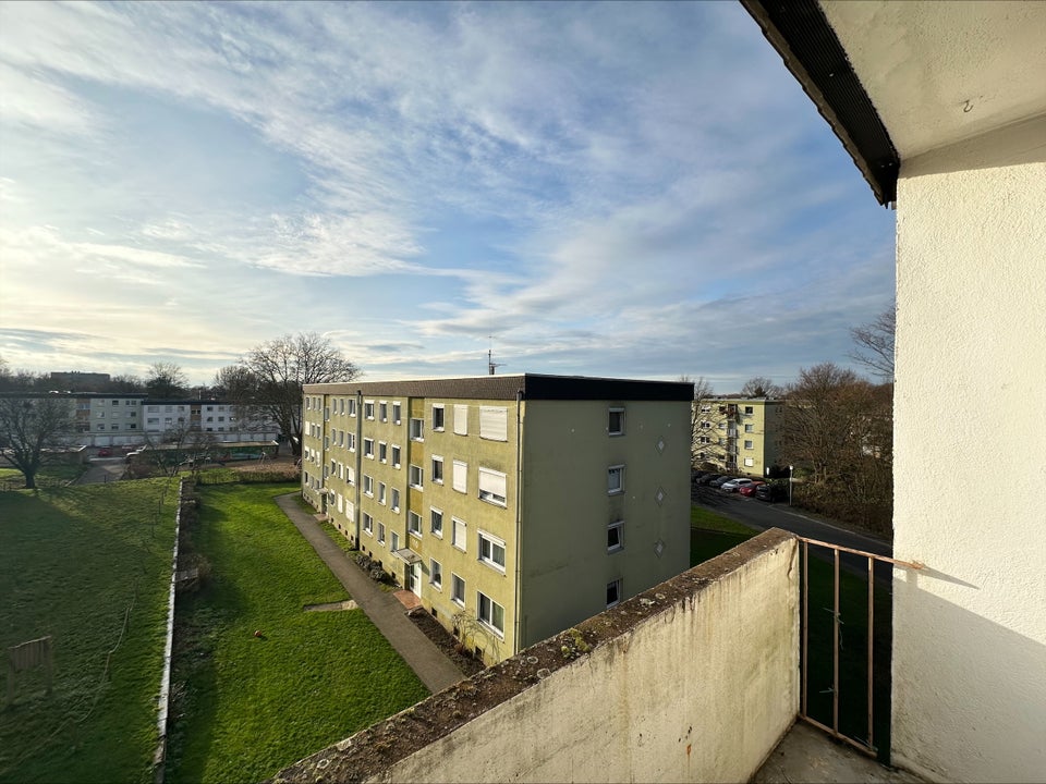Geräumige 3-Zimmer-Wohnung mit Balkon in LEV. Steinbüchel! - Foto 3