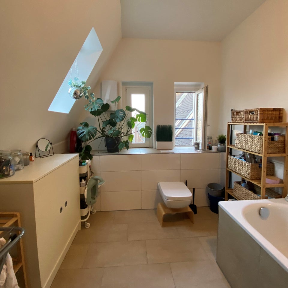 Stopp Nachmieter zum 15.06.2026 gesucht!! Wunderschöne 3-Zimmer-Wohnung mit großer Küche und tollem Badezimmer mit Dusche und Badewanne - Foto 3