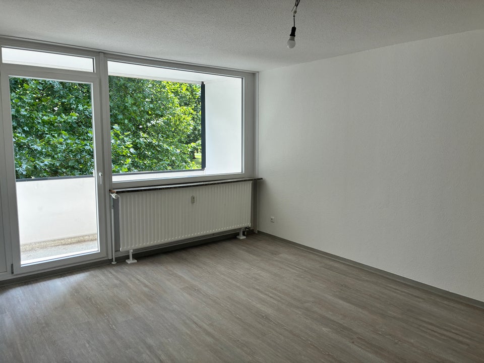 Neue Wohnung, neues Glück! Ansprechende 3,5-Zi.-Wohnung - Photo 1