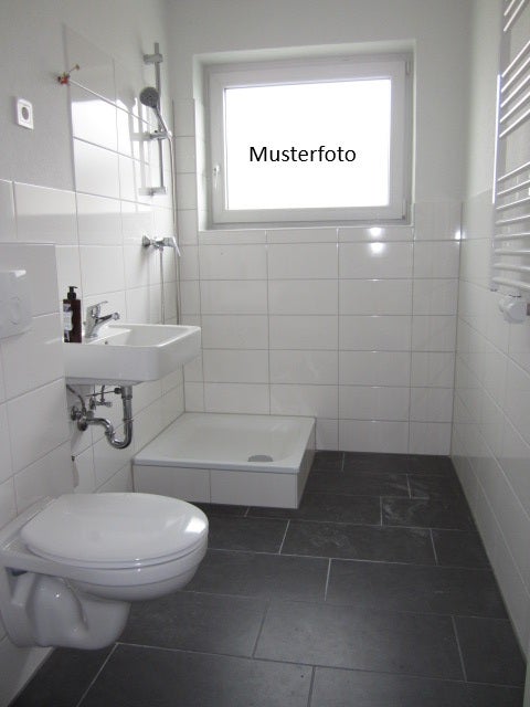 Hier lässt es sich aushalten: 2-Zimmer-Wohnung in Wanne-Süd - Photo 2