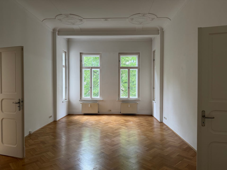 Leipzig Feuerbachstraße- 5 Zimmer Wohnung mit zwei Balkonen - Foto 3