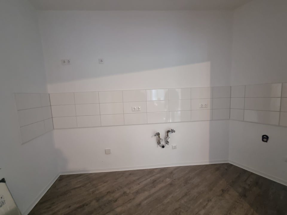 Frisch saniert: Willkommen im neuen Zuhause! - Foto 3