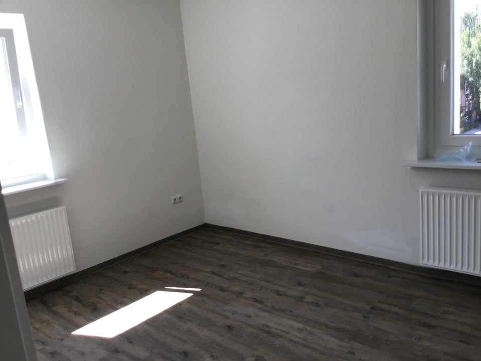 Modernisierte 2-Zimmer-Wohnung mit Balkon - Foto 2